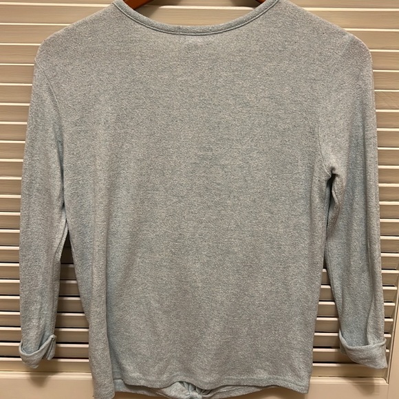 Old Navy Sweatshirt in Green - Picture 7 of 11